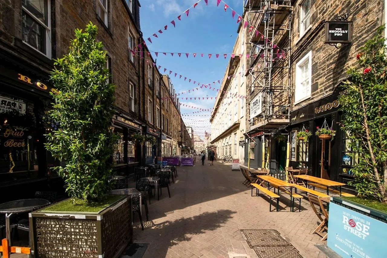 Joivy Charming Apt Close To City Centre Edinburgh